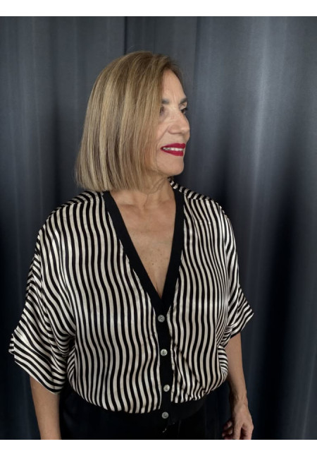 0068. Chaqueta ablusada rayas