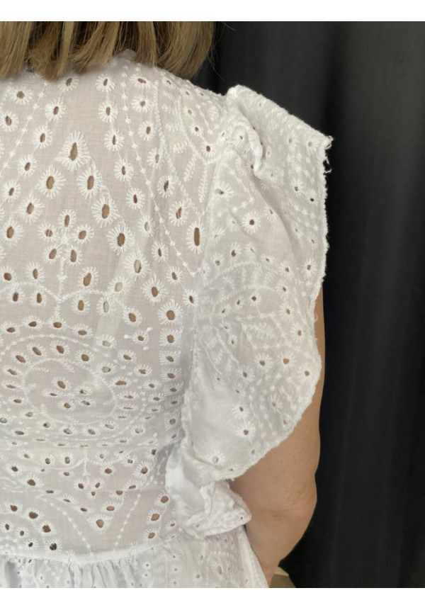 2.1. Blusa perforada 