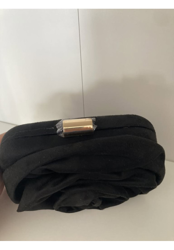 4.3. Clutch flor negra