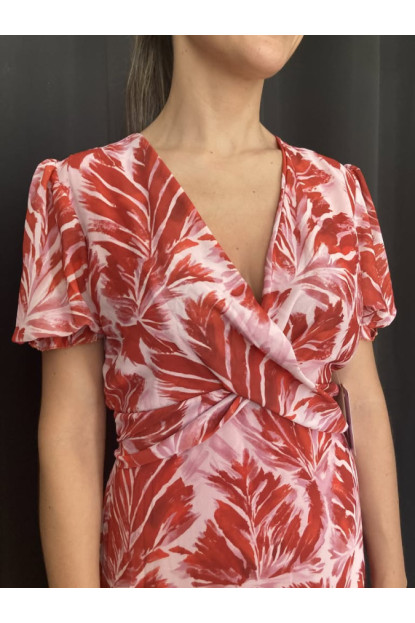4.4. Vestido estampado lazada