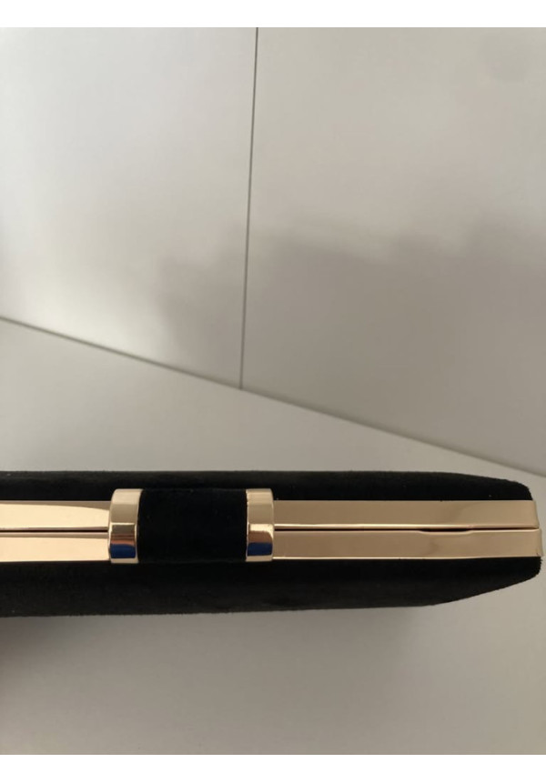 4.5. Clutch negro