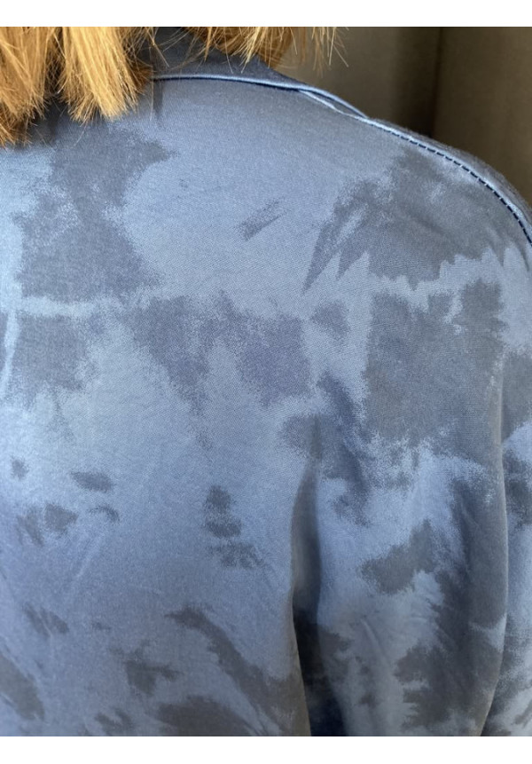 5.6. Blusa estamp abstracto satén