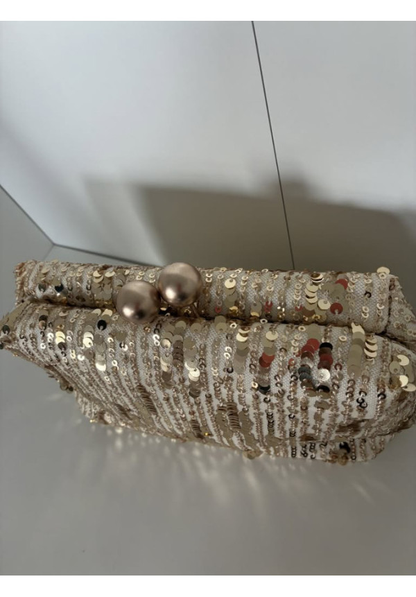 032. Clutch lentejuelas