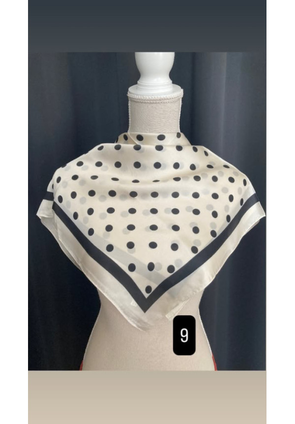 925-1. Pañuelo seda estampado