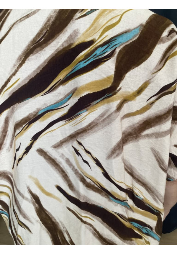 6.23. Pantalón estampado lineas