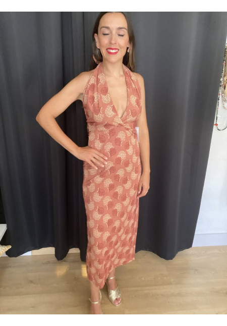 6.35. Vestido cuello brillo