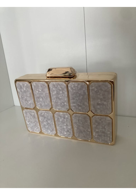 3.4. Clutch nácar
