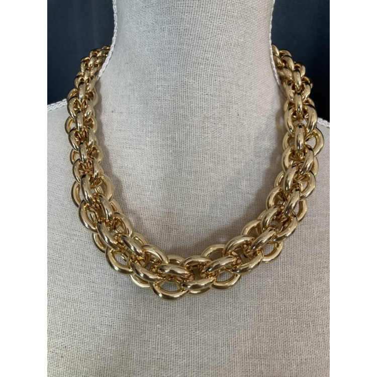 1.2. Collar cadeneta dorado