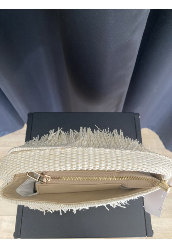 4.5. Bolso rafia flecos 