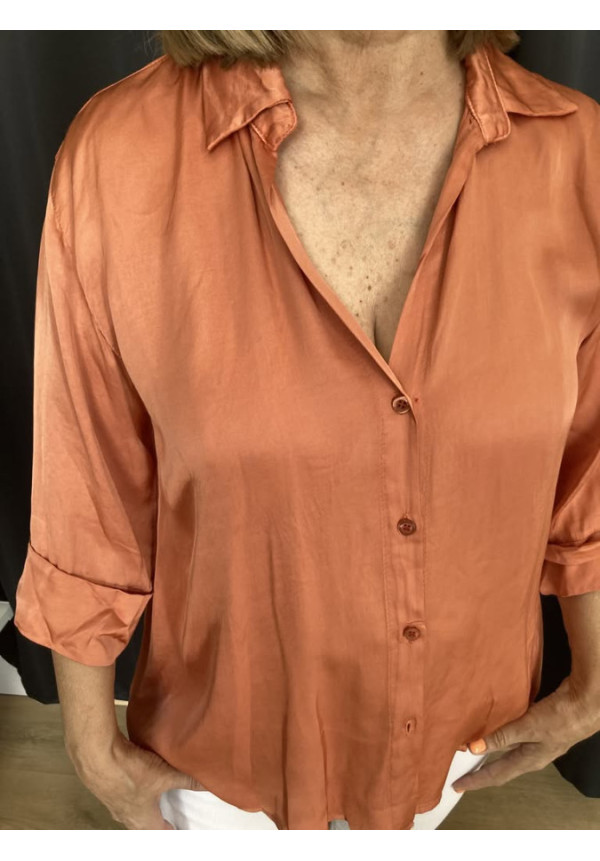 1.8. Camisa satén 