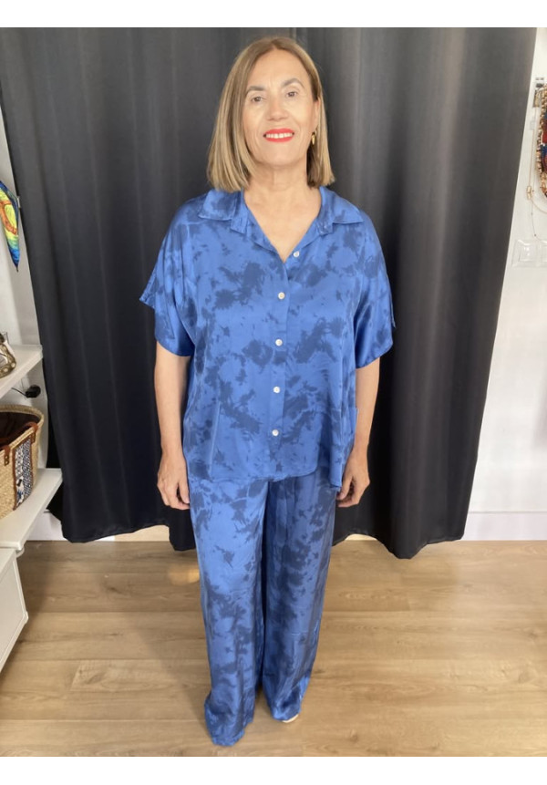 5.6. Blusa estamp abstracto satén