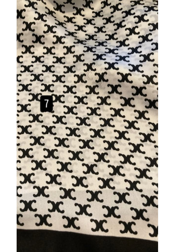 925-1. Pañuelo seda estampado