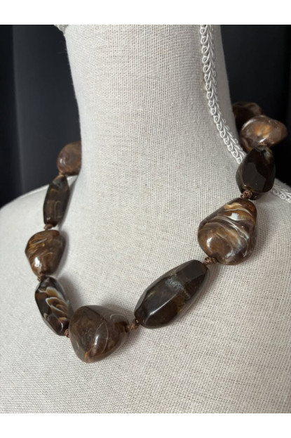 3. Collar piedras