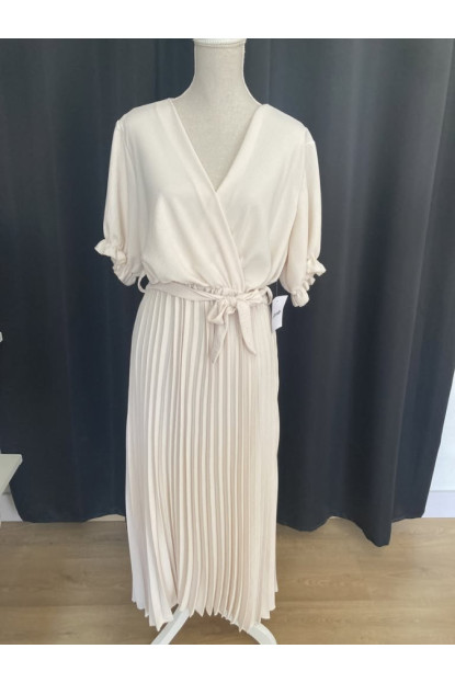 1.18. Vestido falda plisada 