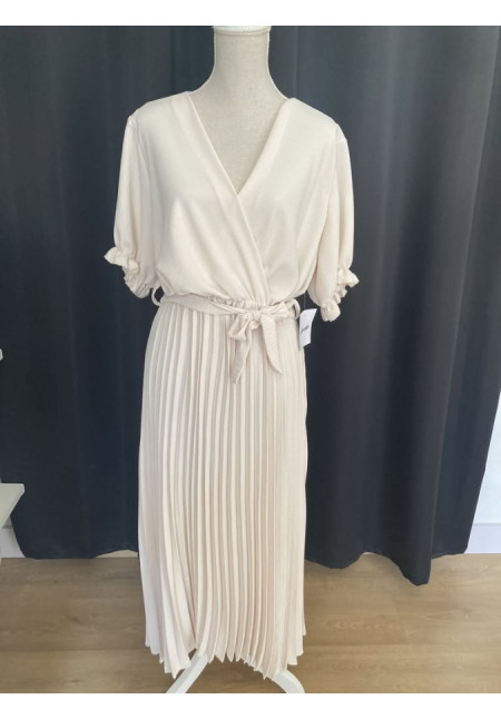 1.18. Vestido falda plisada 