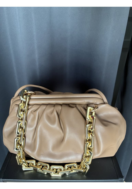 041. Bolso monedero asa eslab