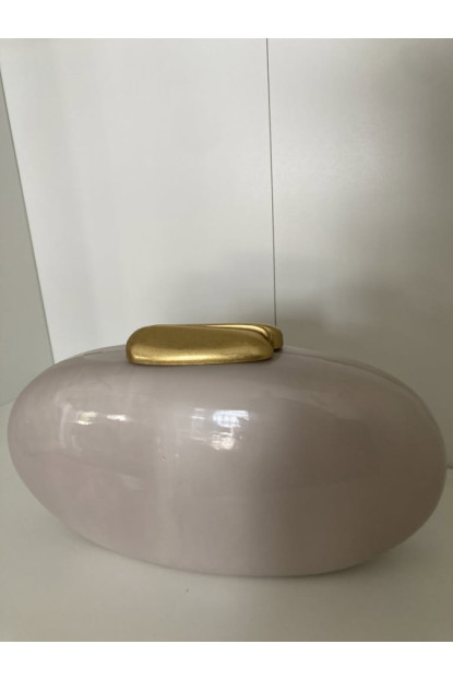 4.16. Clutch mármol
