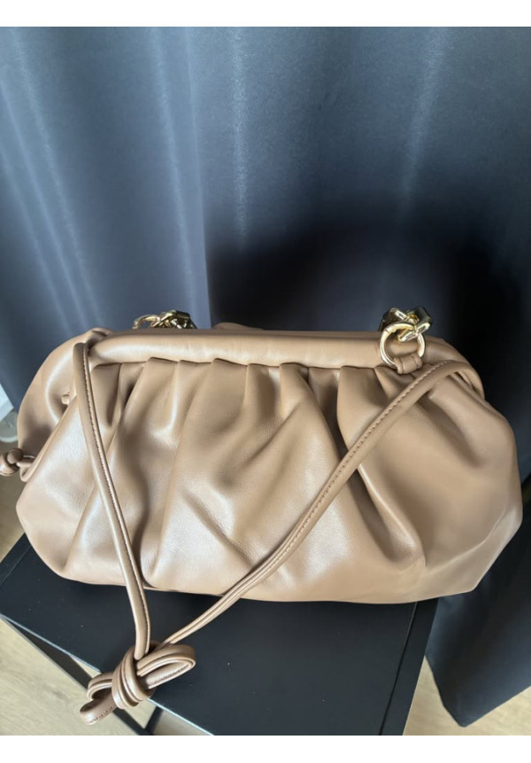 041. Bolso monedero asa eslab