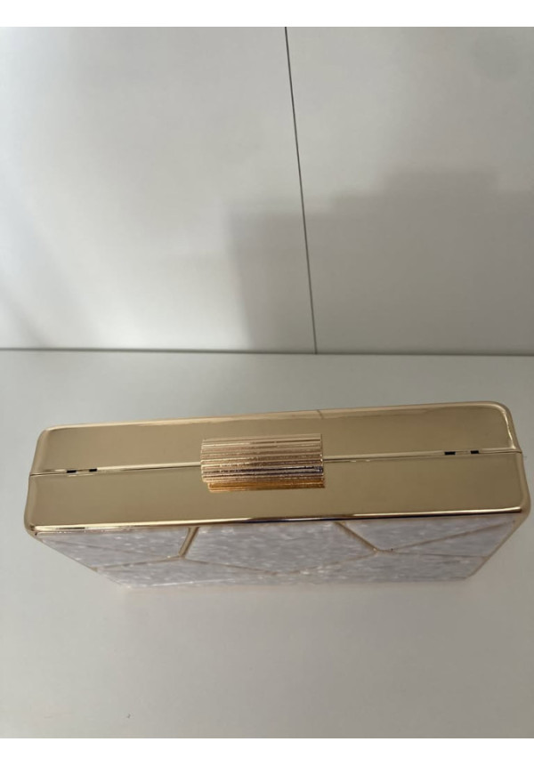 4.10. Clutch nácar