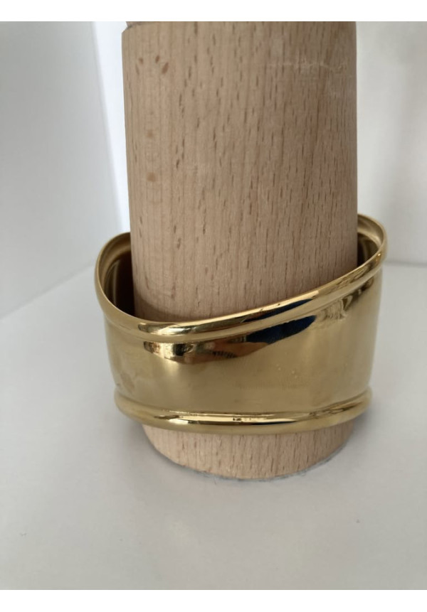 2.2. Brazalete liso