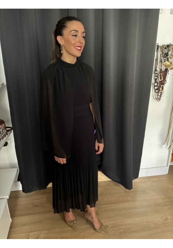 0029. Vestido capa