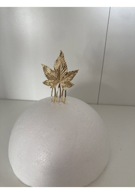 Peina pequeña hoja