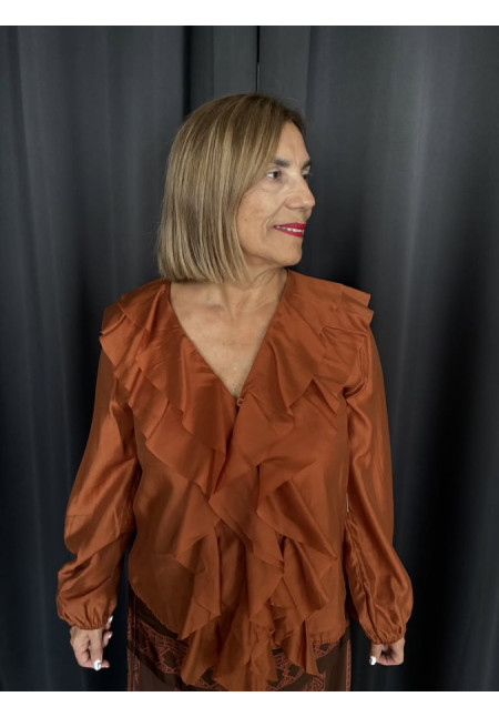 0037. Blusa volante