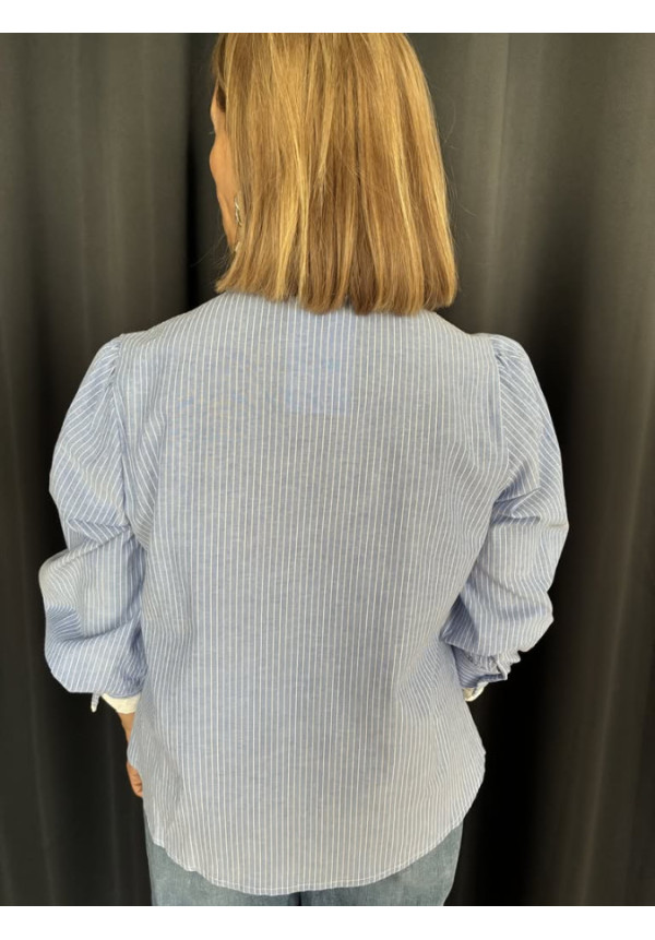 04. Camisa rayas detalles