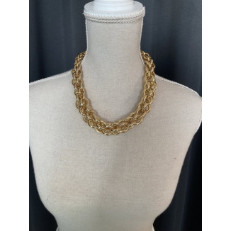 1.2. Collar cadeneta dorado