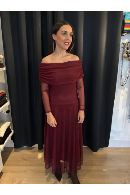 0083. Vestido tul hombros