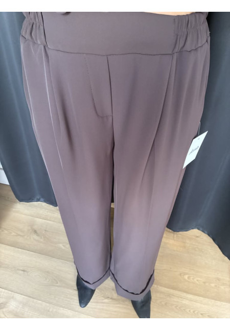 0026. Pantalón traje