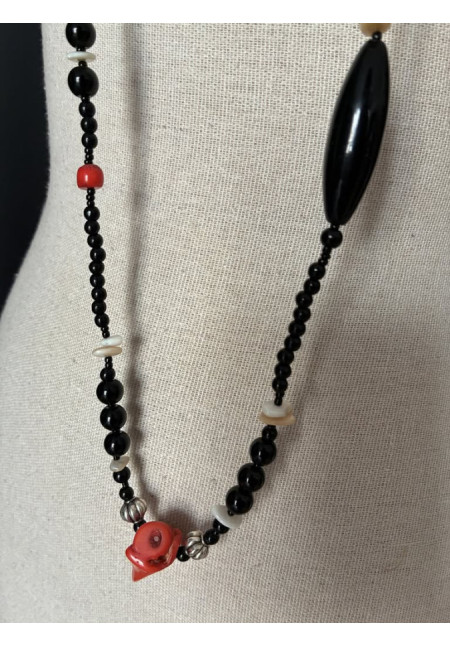 6. Collar piedra natural