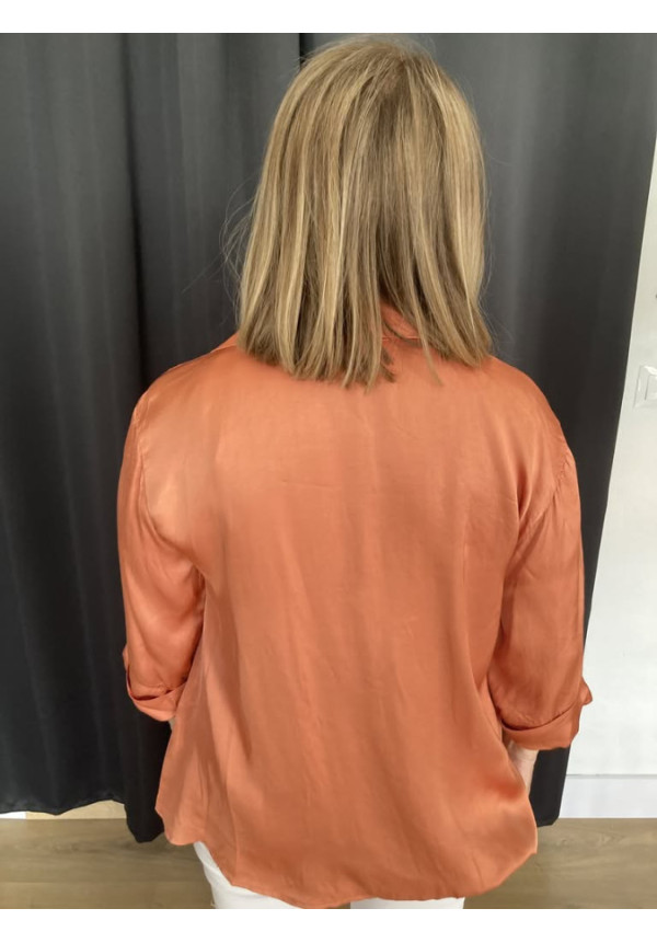 1.8. Camisa satén 