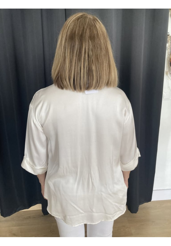 1.8. Camisa satén 