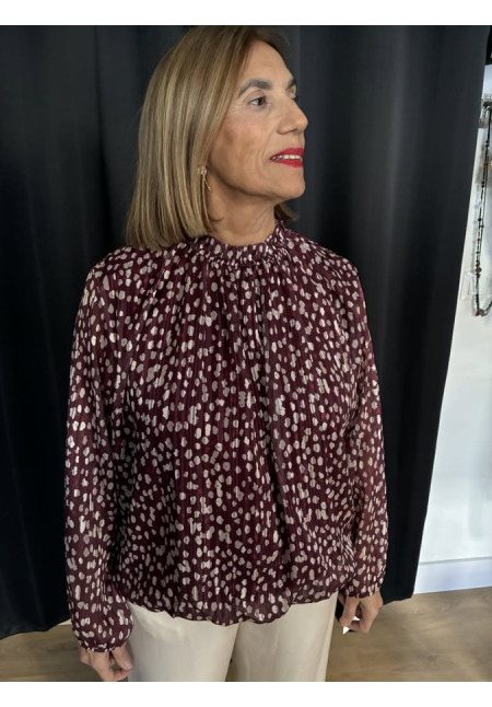 00153. Blusa estampada hilo dorado