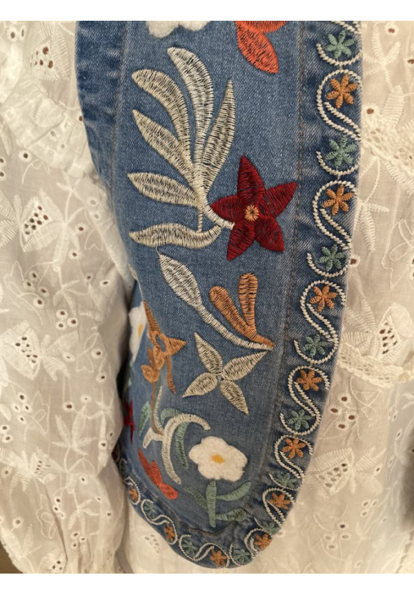 1.6. Chaleco denim bordados