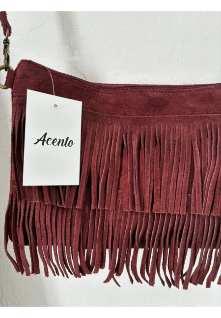 022. Bolso flecos piel