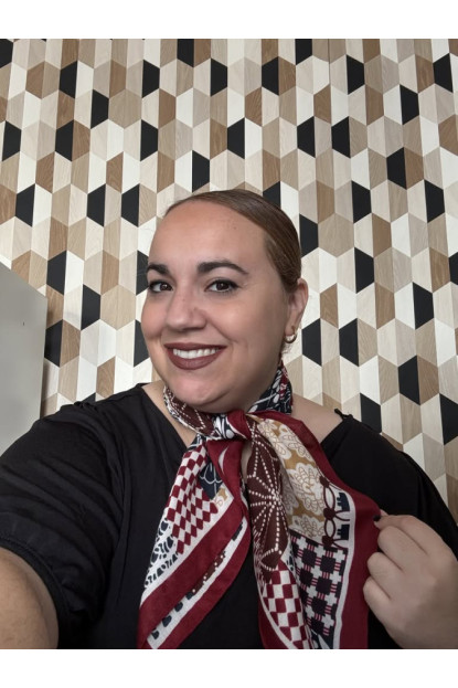 925. Pañuelo estampado nuevo tejido