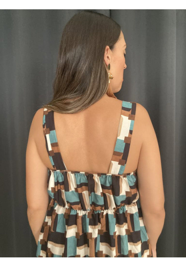 6.56. Vestido estampado retro escote