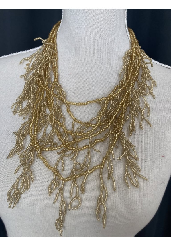 2.14. Collar coral dorado
