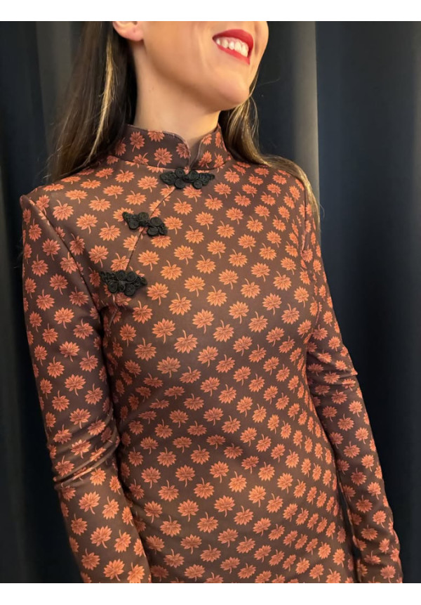 00169. Vetido estampado chi