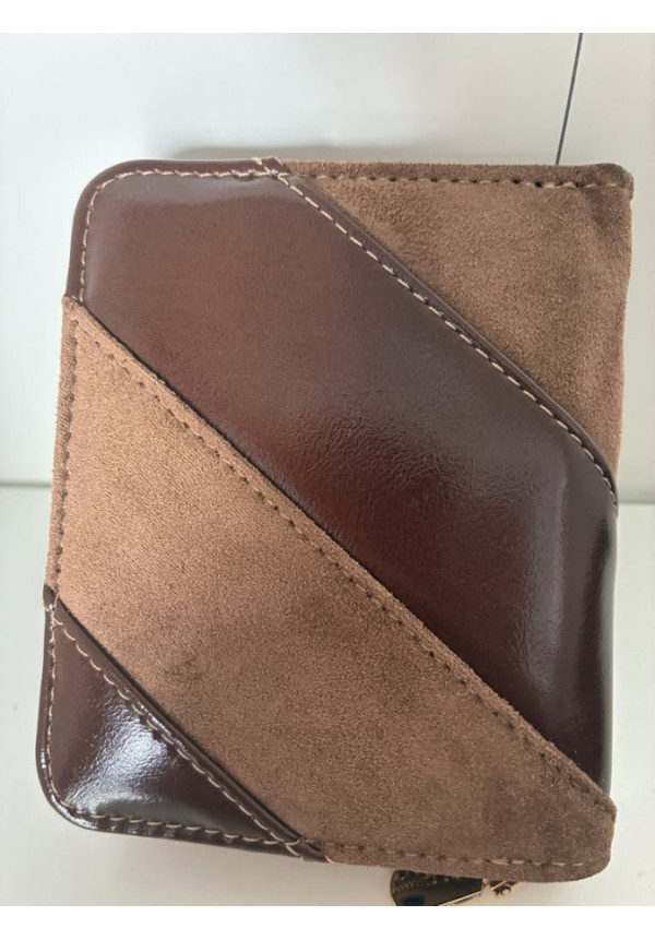 033. Cartera-monedero