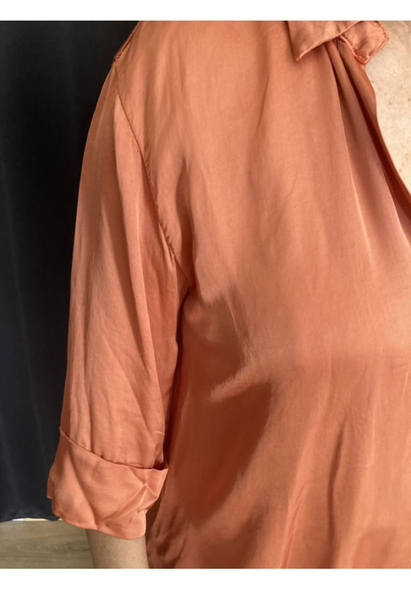 1.8. Camisa satén 