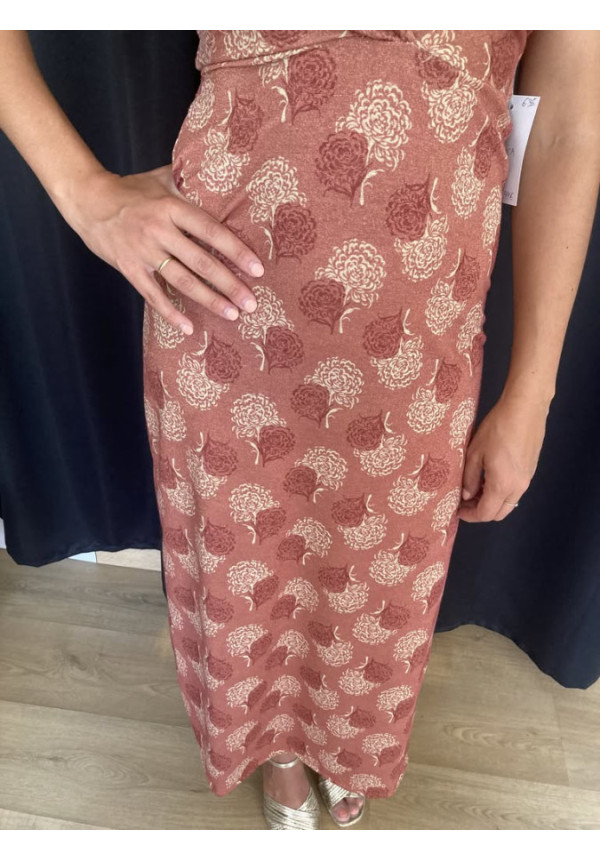 6.35. Vestido cuello brillo