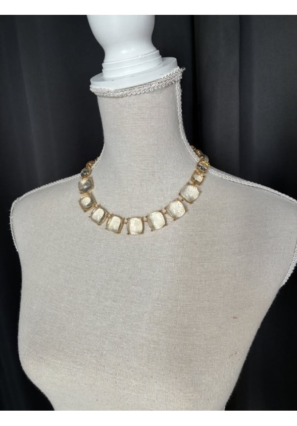 5. Collar piedras transparentes
