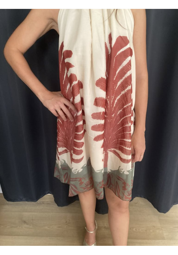 6.70. Vestido halter corto