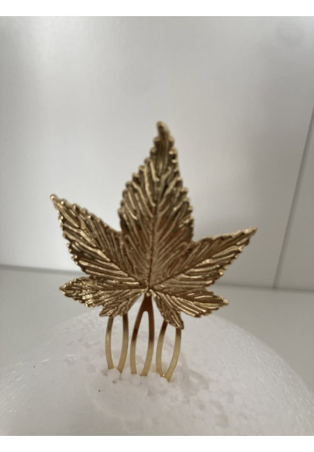 Peina pequeña hoja