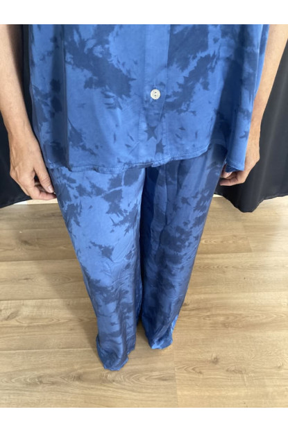 5.8. Pantalón estampado abstracto satén