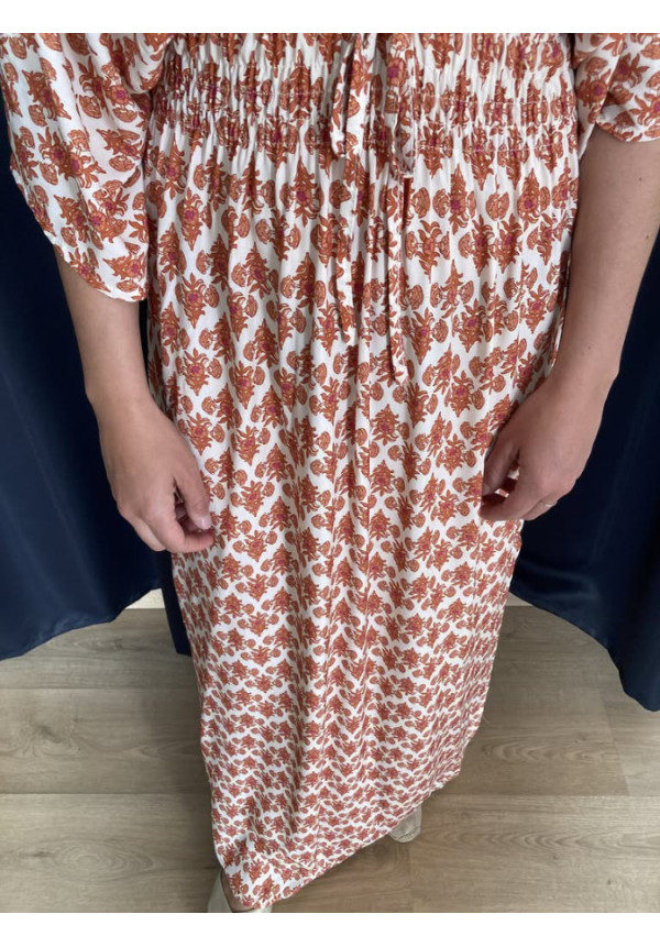 1.2. Vestido estampado escote V