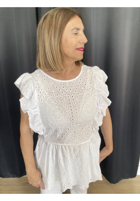 2.1. Blusa perforada 